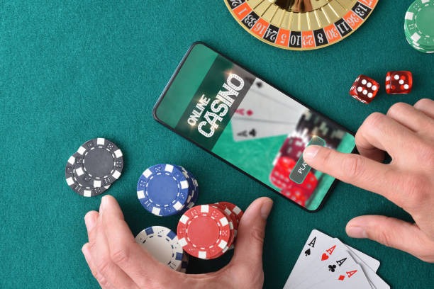 Close-up of Texas Hold'em Bonus payout table card